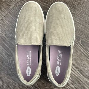 Dr. Scholl’s Nova Sage Green color